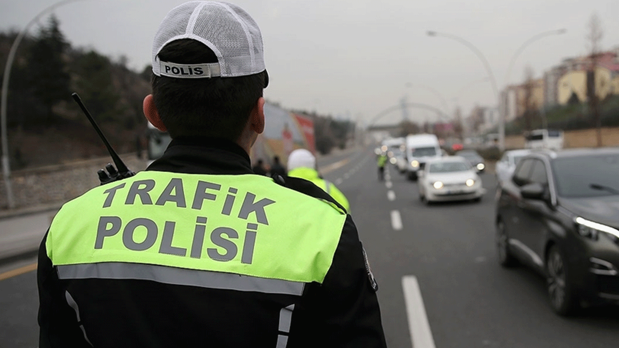 Yola çıkacaklara dikkat Pazar günü bazı yollar trafiğe kapatılacak