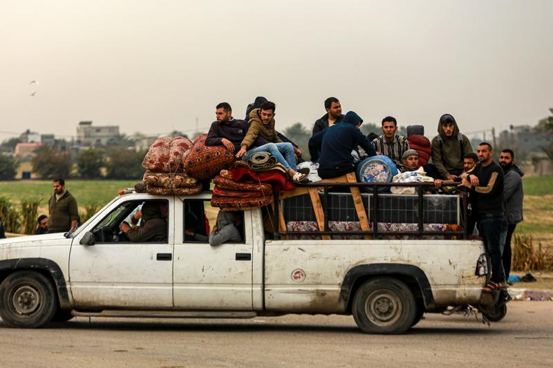 Han Yunus Kenti Sakinleri Evlerini Bo Altmaya Devam Ediyor