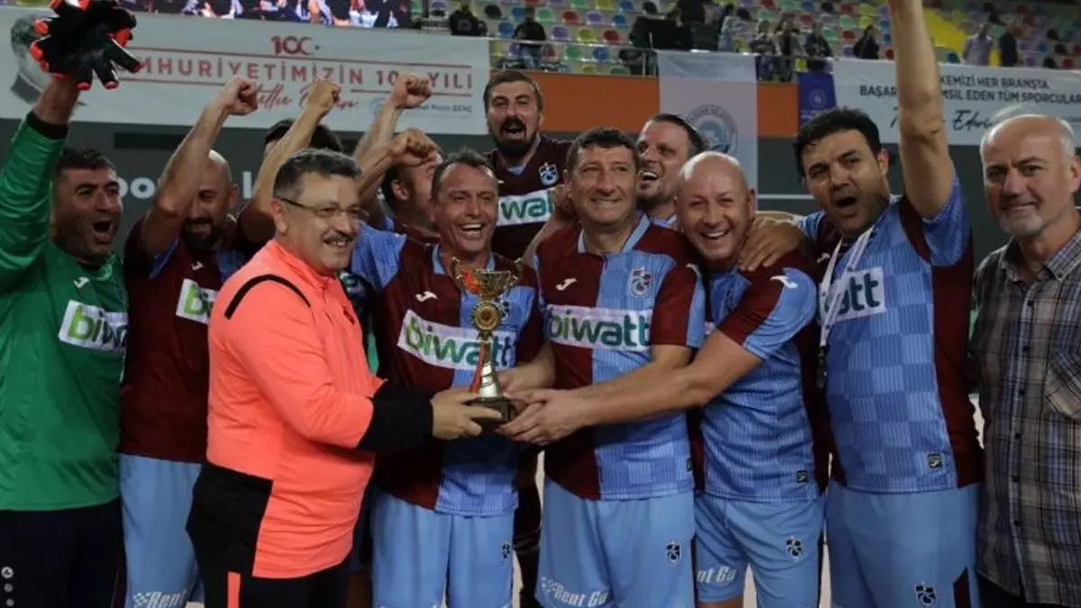 Trabzon'da "Efsaneler Yeniden Futbol Turnuvası" sona erdi