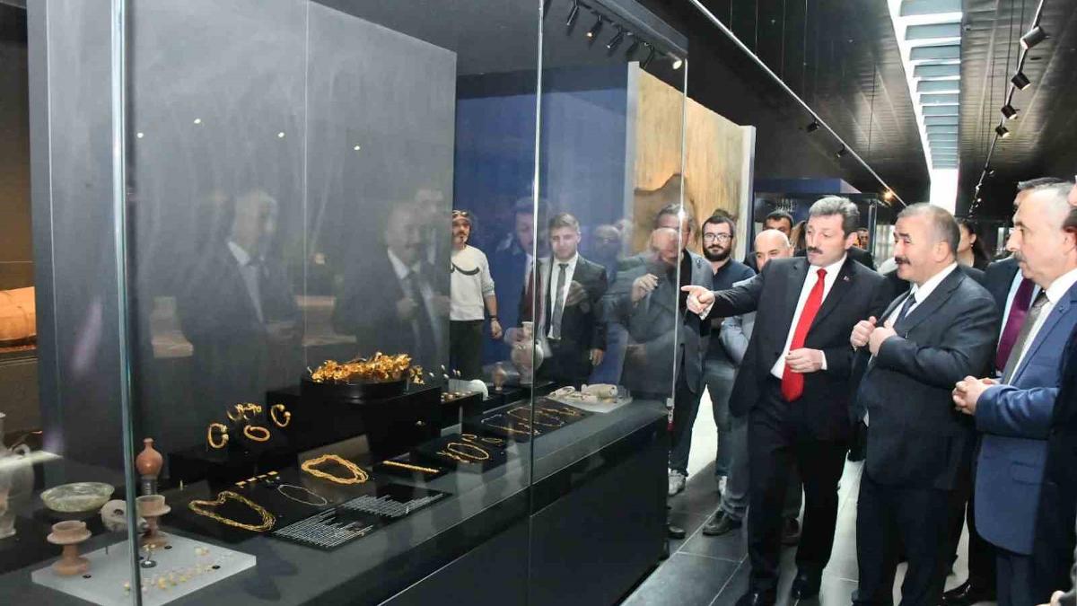 Karun Hazinesi'nden sonraki Türkiye'de bulunan en değerli hazine olan "Amisos Hazinesi" yeniden gün yüzüne çıktı