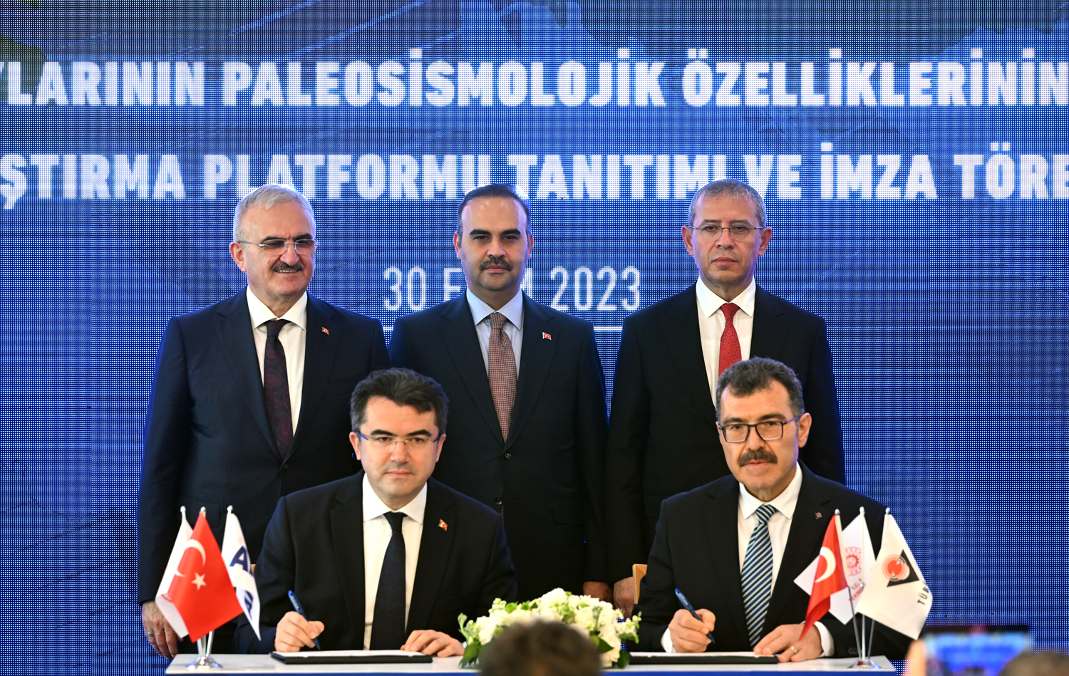 "Türkiye Deprem Tehlike Haritası"nı güncelleyecek projede imzalar atıldı