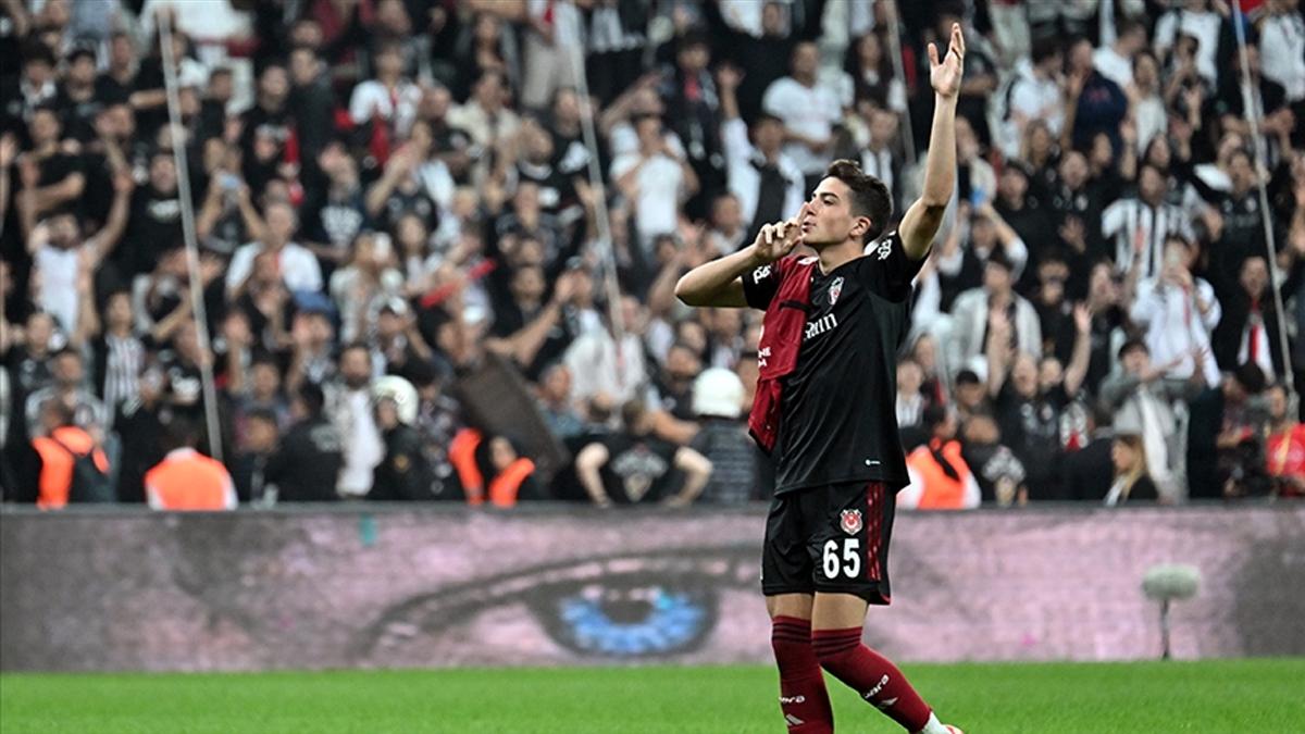 Yakup Arda Kılıç, 2027 yılına kadar siyah beyazlı kuluple