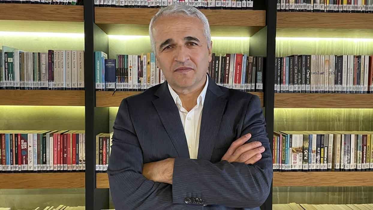 VakıfBank Kültür Yayınları Yayın Danışmanı Demirli: Bilim için iyi şeyler yapmak isteyenlere kapımız açık