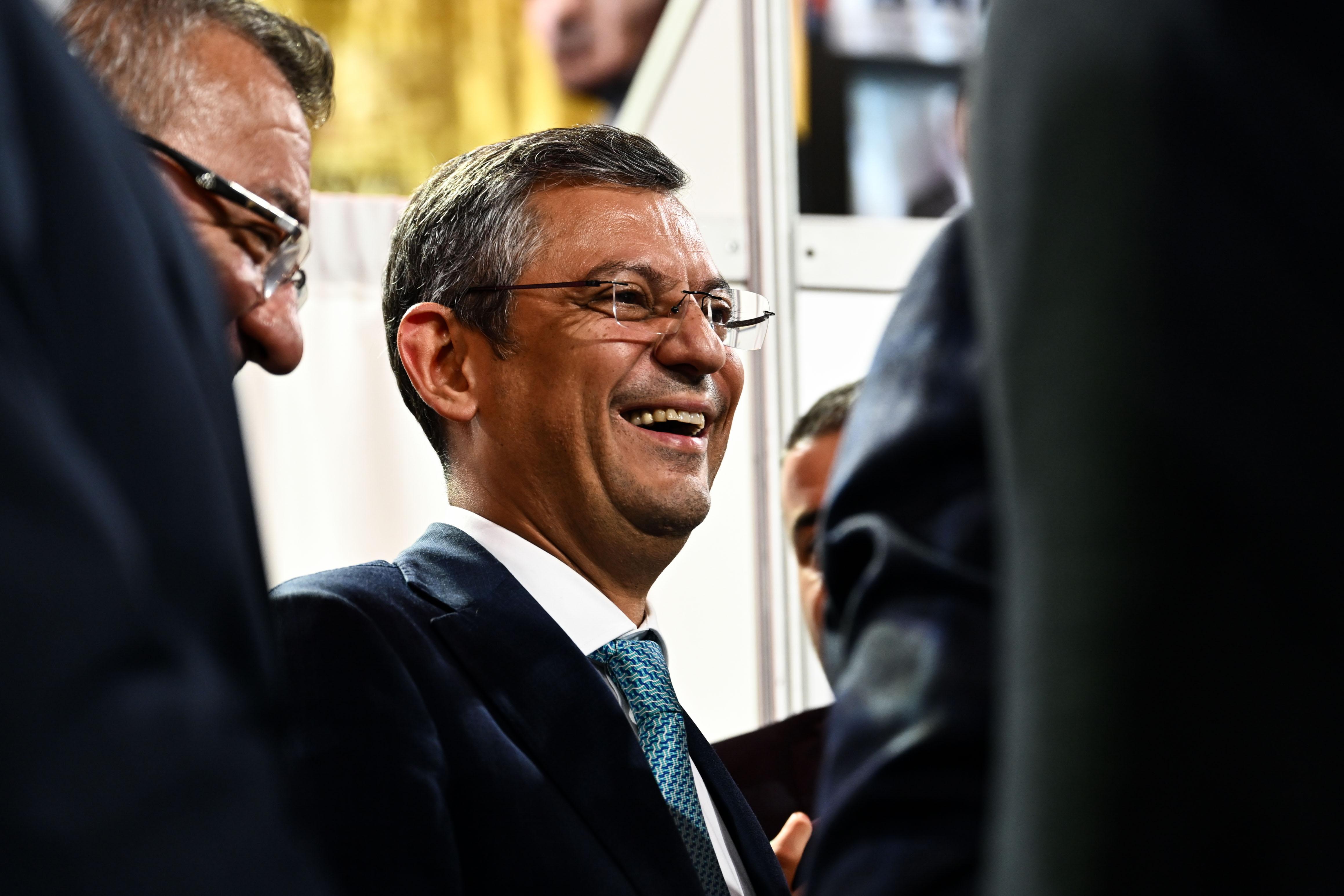 CHP'de devr-i sabık başladı! Özgür Özel'den 3 isme veto