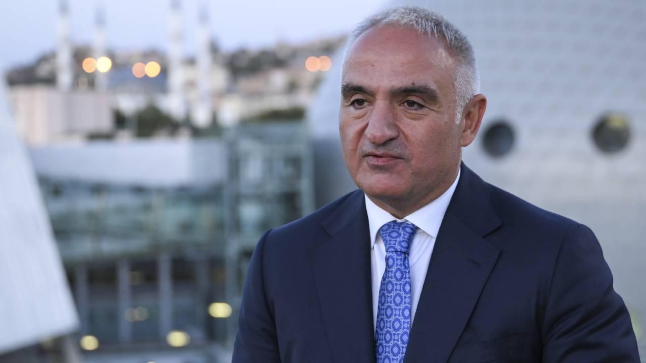 Bakan Ersoy duyurdu: Turizm geliri 2023'te 42 milyar dolar oldu