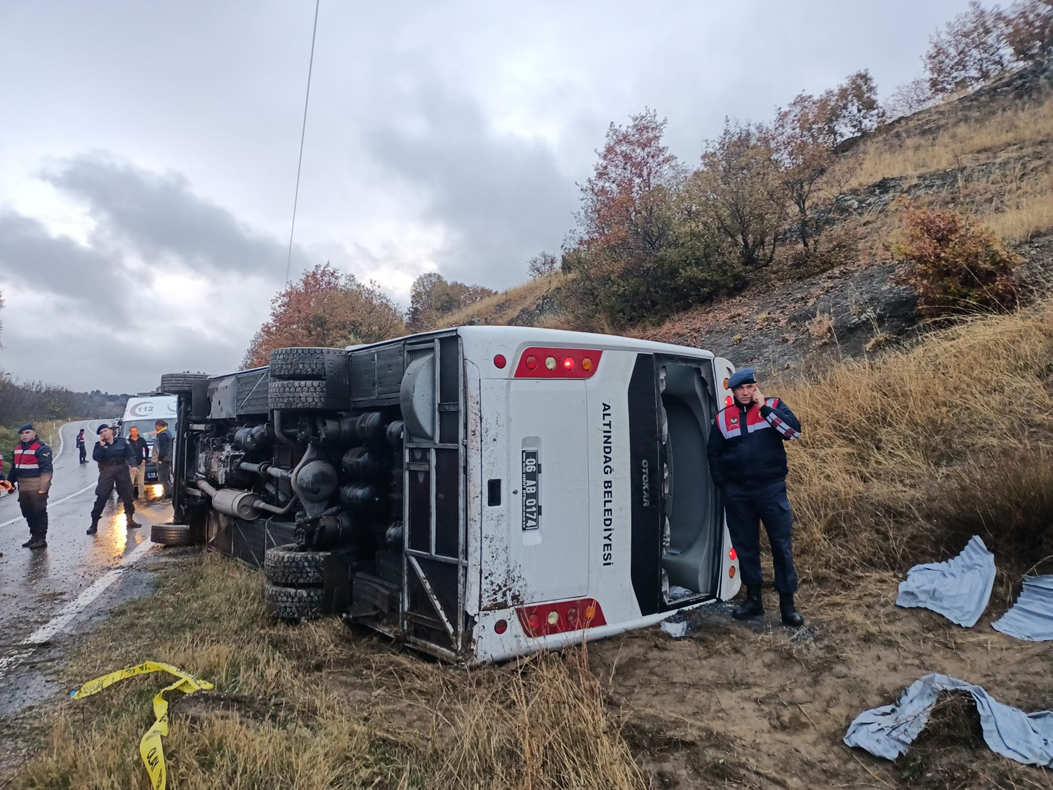 Amasya'da devrilen otobüste facia yaşandı: 20 yaralı