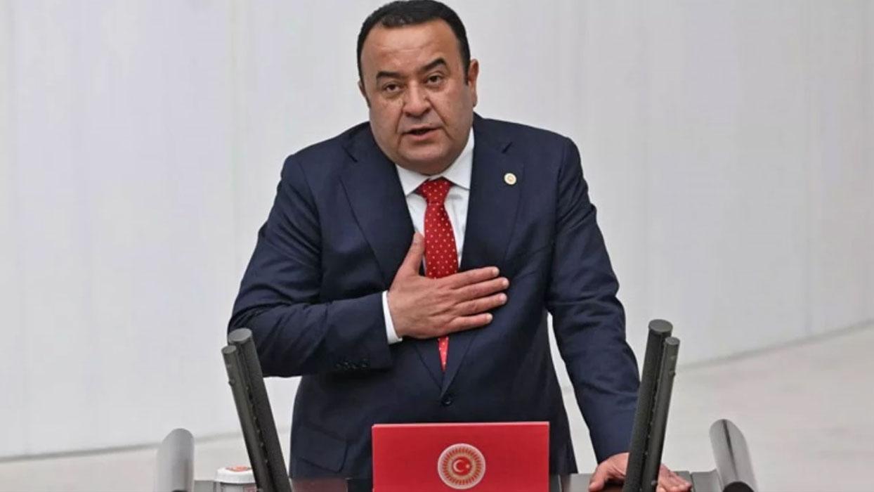 İYİ Parti Ankara milletvekili Adnan Beker istifa etti