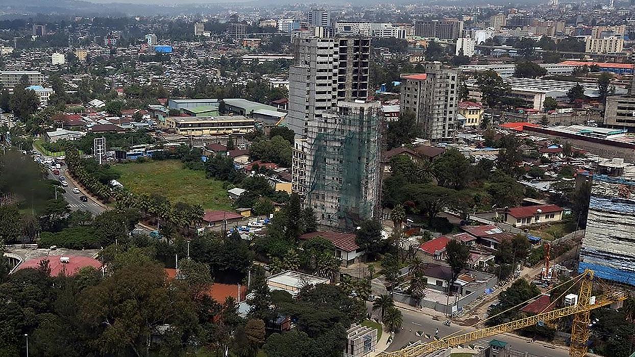 Afrika, kaynaklarına rağmen sanayileşmede büyümeyi sağlayamıyor