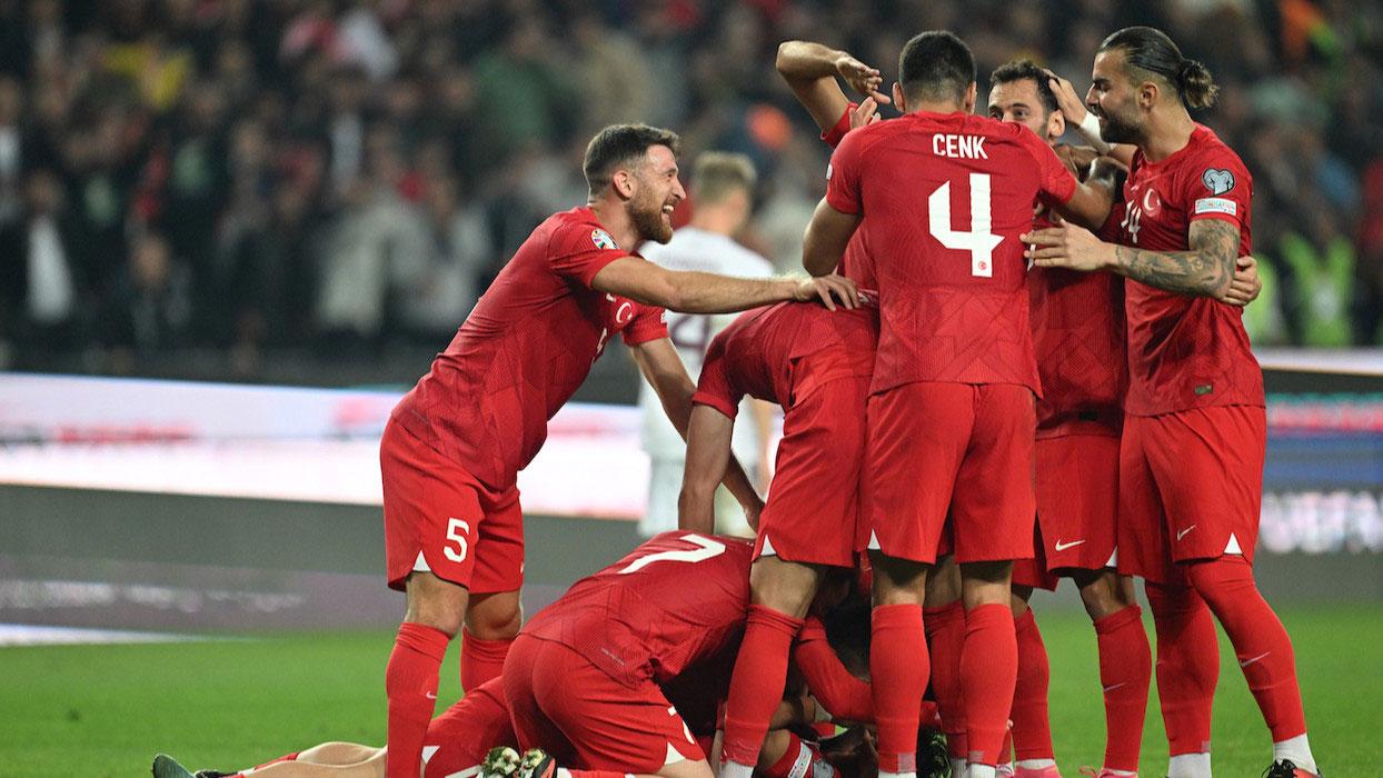 A Milli Futbol Takımı, grubu lider tamamlamak için Galler deplasmanında