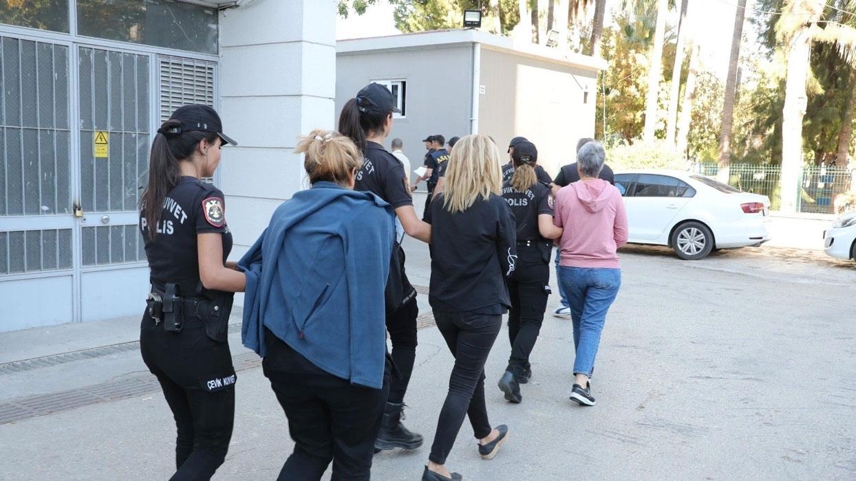 Alman vatandaşlarını dolandıranlara operasyon: 7 gözaltı