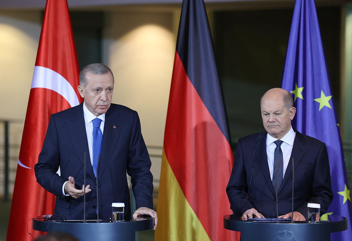 Başkan Erdoğan'ın Almanya'daki tarihi ayarı CHP'yi rahatsız etti!