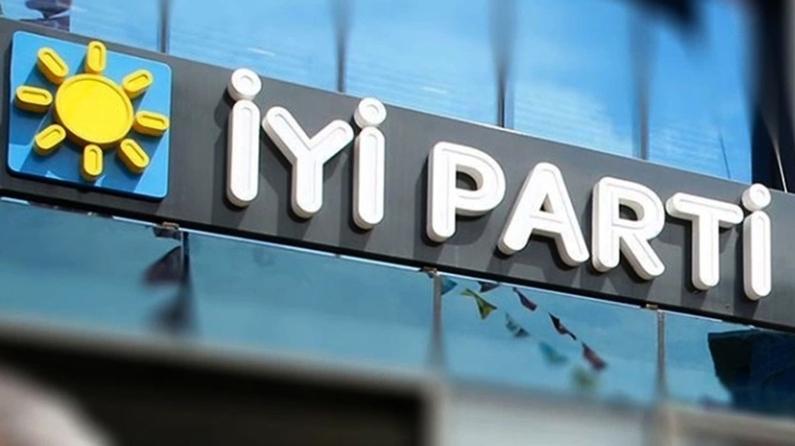 İYİ Parti'ye bir istifa daha! "Akşener'i sevenler derneği halini aldı"