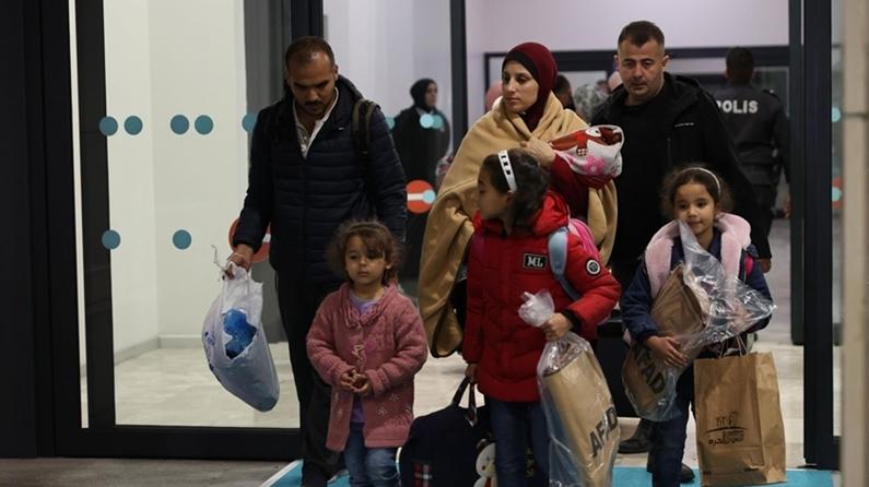 Türkiye ve KKTC vatandaşlarının, Gazze'den Mısır'a tahliyesi sürüyor