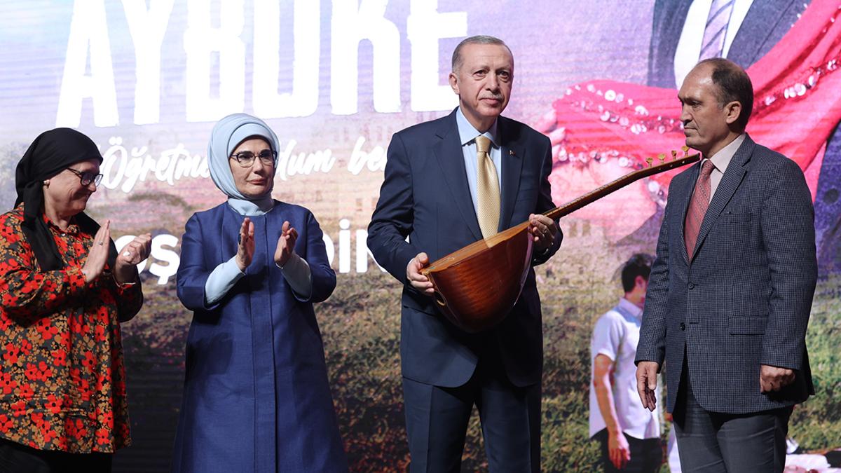Duygusal anlar yaşandı: Aybüke'nin bağlaması Cumhurbaşkanı Erdoğan'a emanet