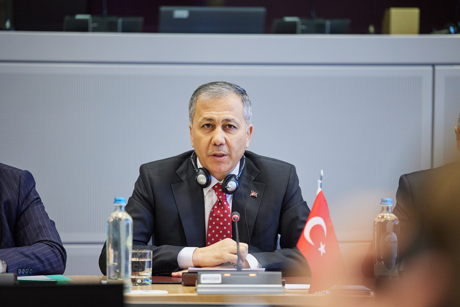İçişleri Bakanı Yerlikaya'dan Öğretmenler Günü paylaşımı