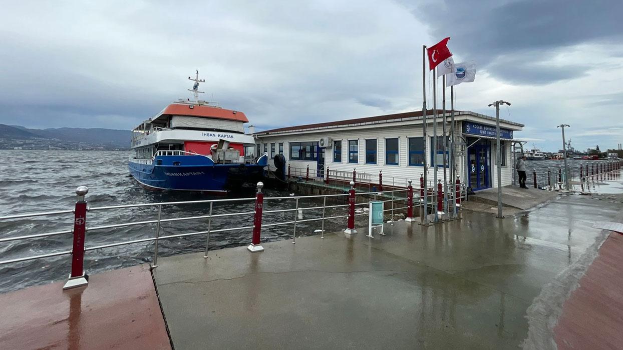 Kocaeli'de vapur seferleri olumsuz hava koşulları nedeniyle iptal edildi