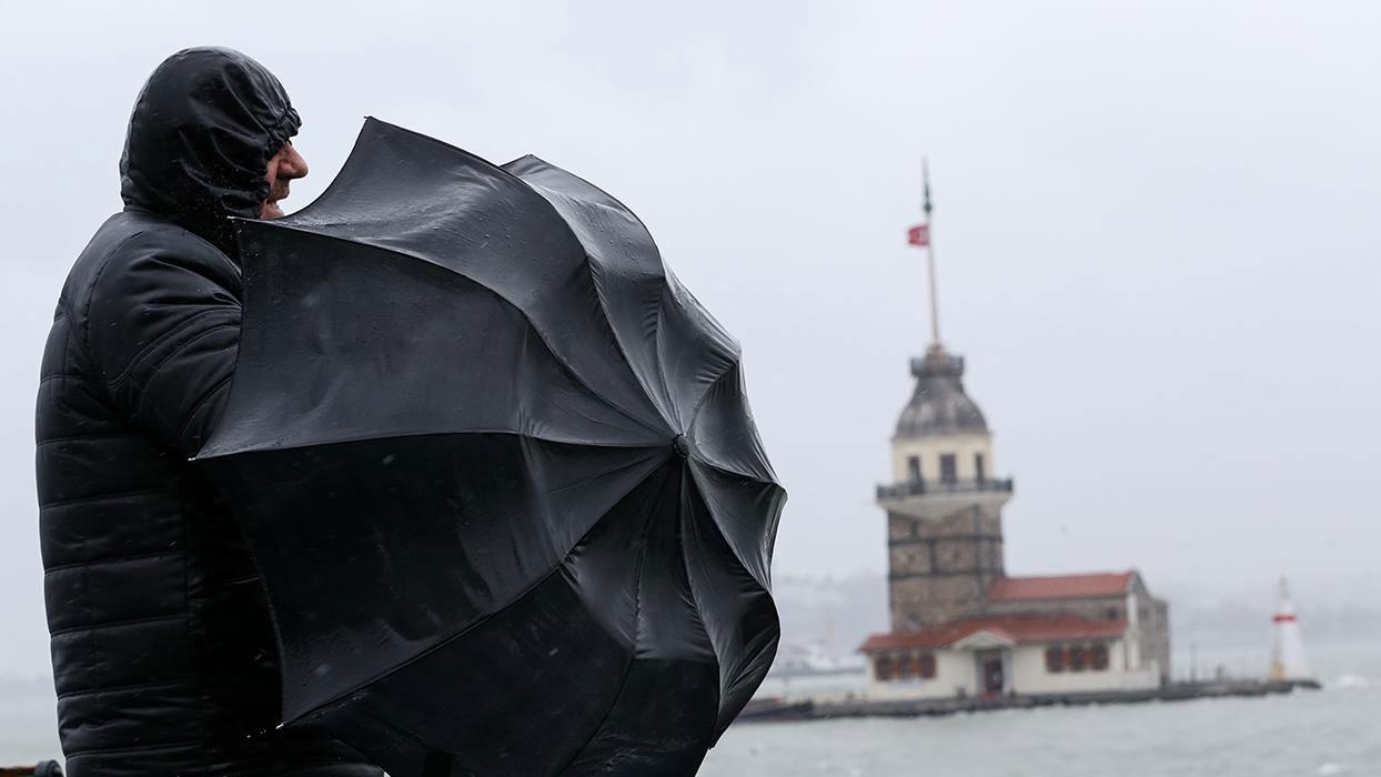 AKOM'dan İstanbul için fırtına uyarısı