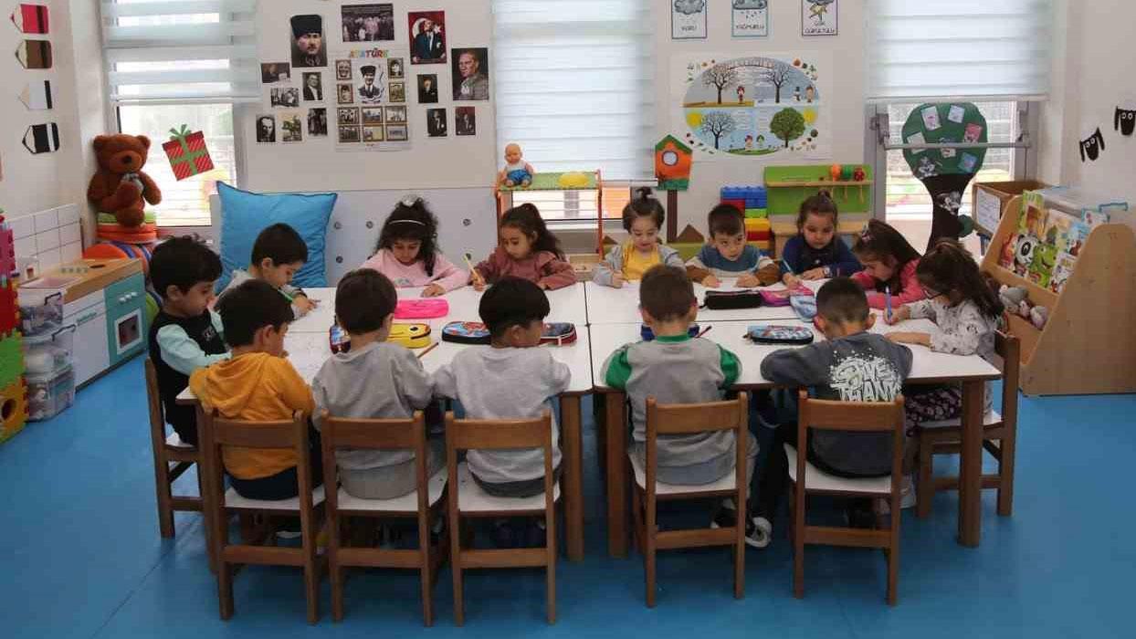 Küçükçekmece'de kreş hizmeti genişletiliyor