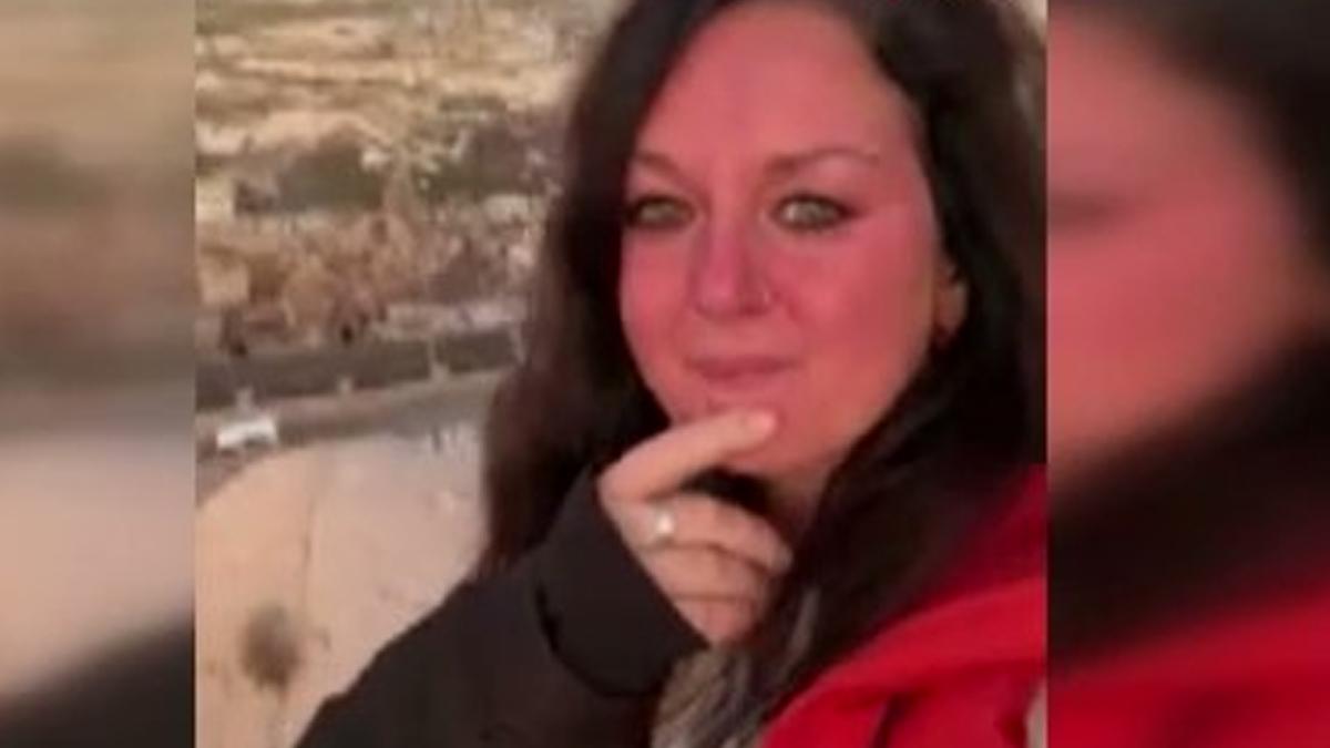Rus turist ezan sesini duyunca göz yaşı döktü