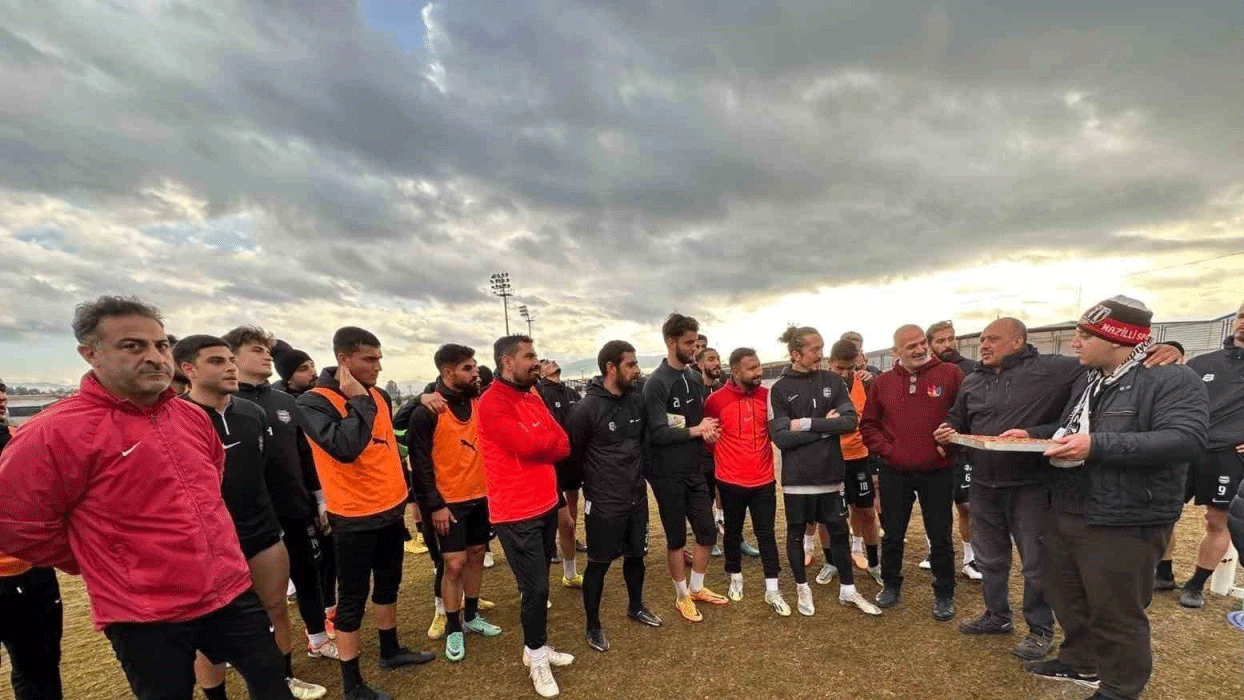 Alem gençlikten Naz-Naz'a baklava dopingi