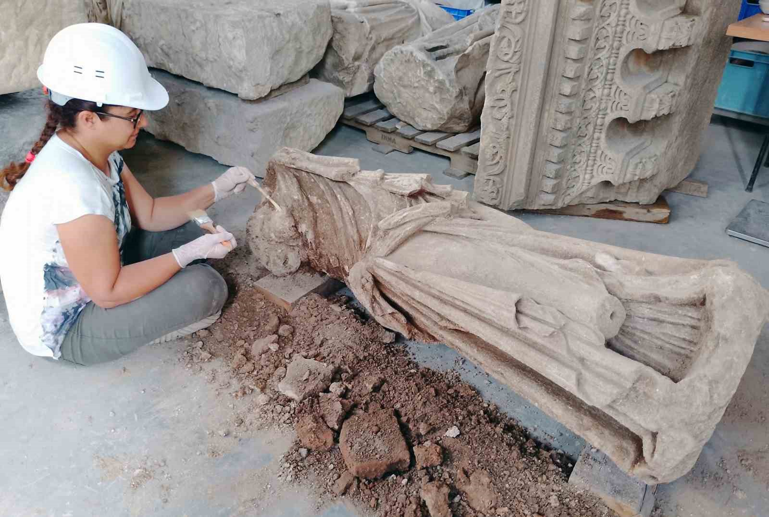 Mitolojinin ilham perisi 2 bin 175 yıl sonra gün ışığına kavuştu