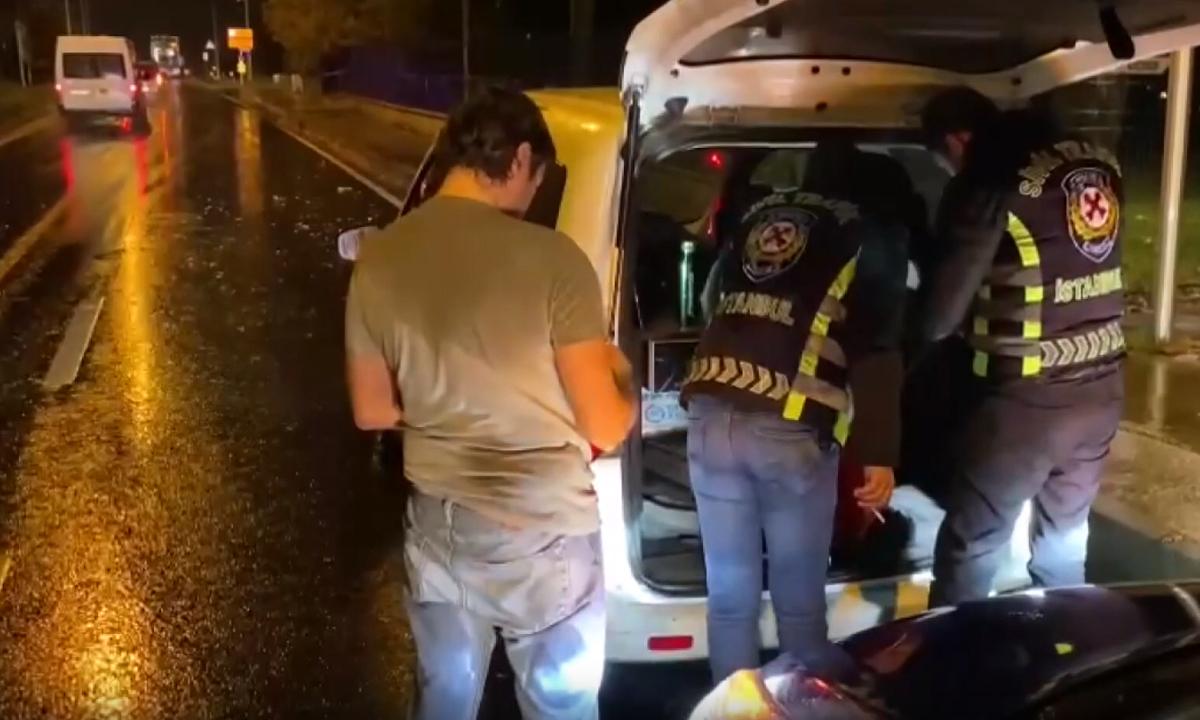 Ambulansa yol vermeyen sürücüye 1823 lira ceza kesildi