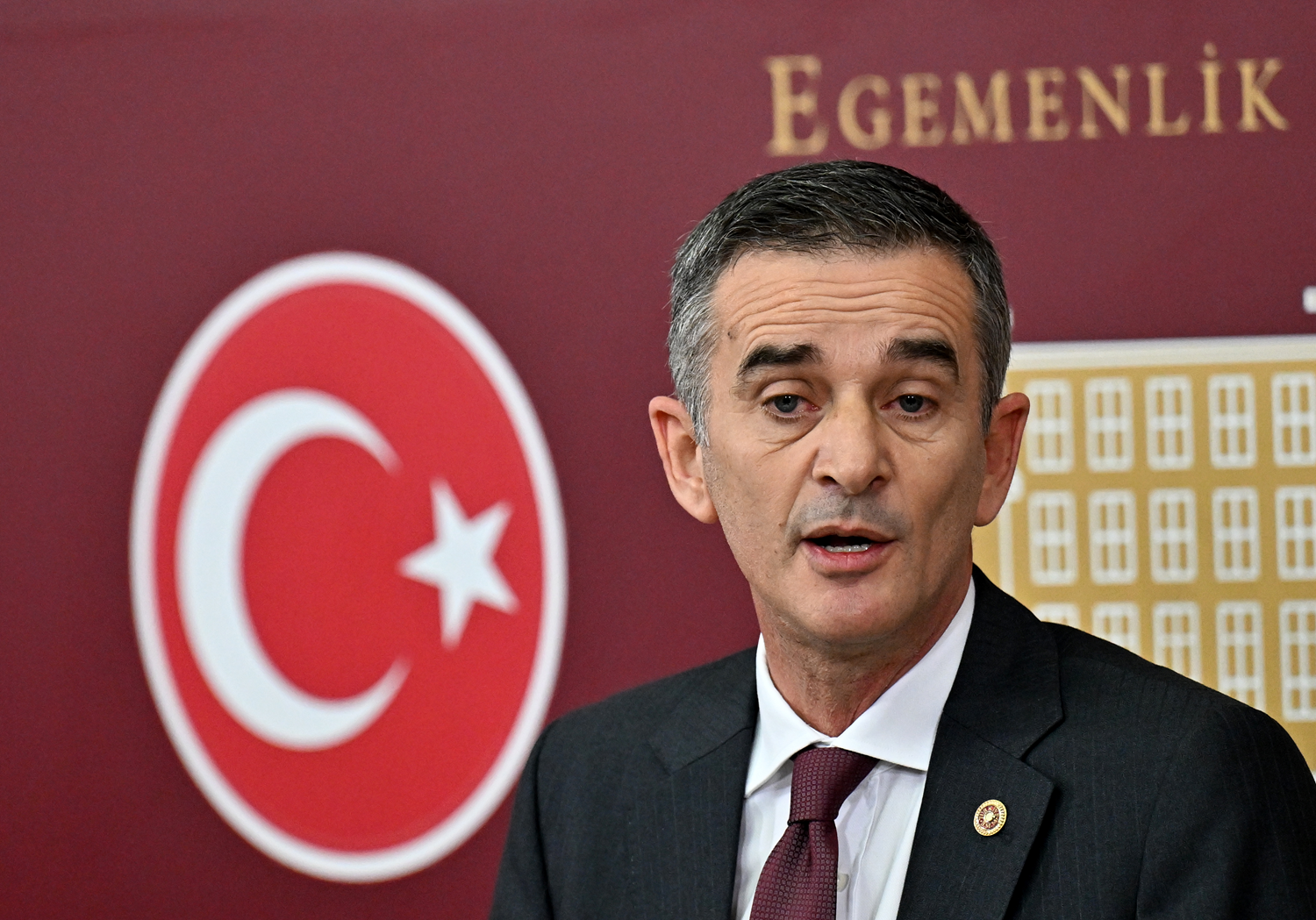 Ümit Dikbayır Meral Akşener'e meydan okudu: Bunlar FETÖ yöntemi, şimdi sıra bende