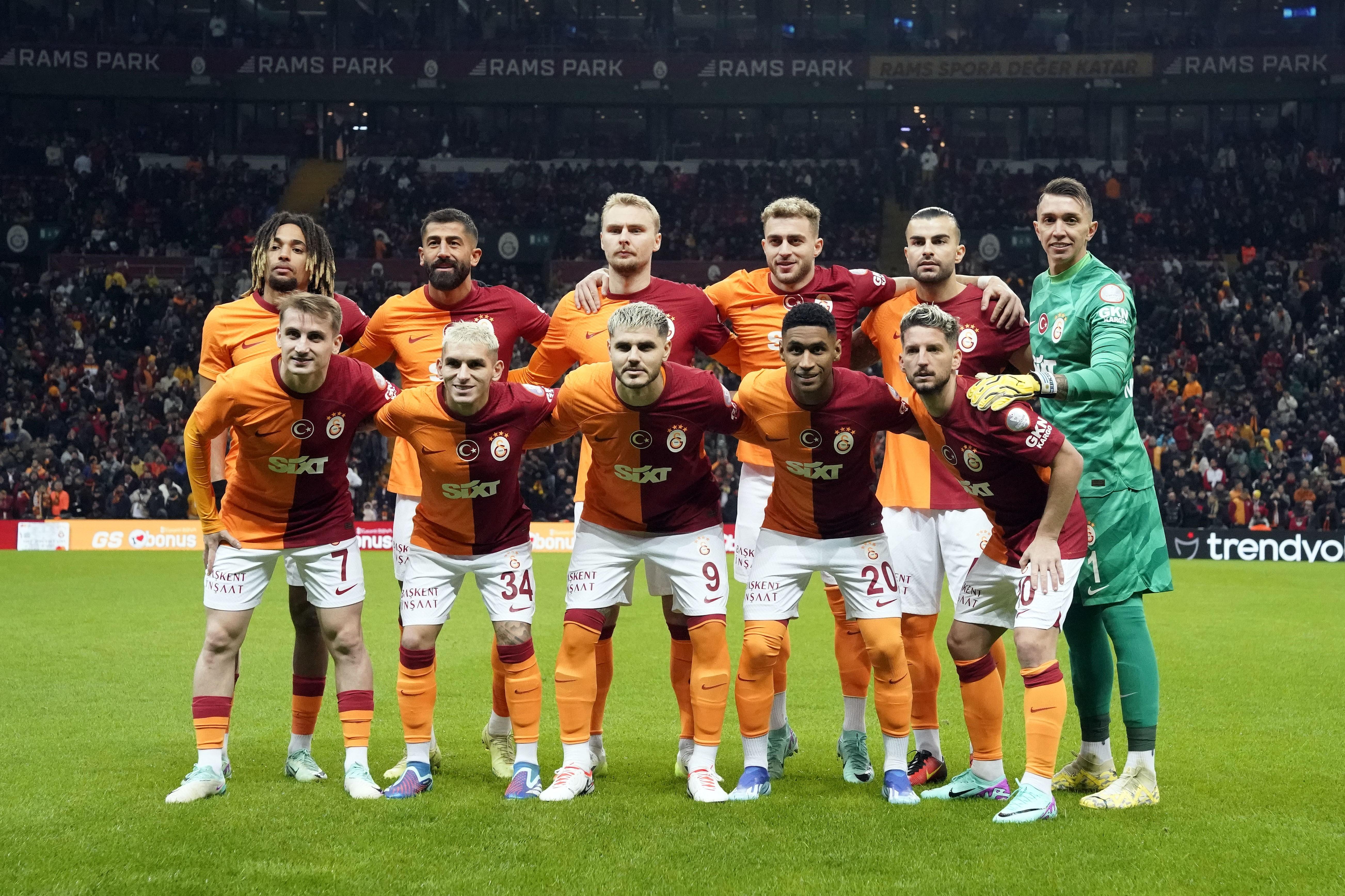 Galatasaray, 3 puanı 3 golle aldı