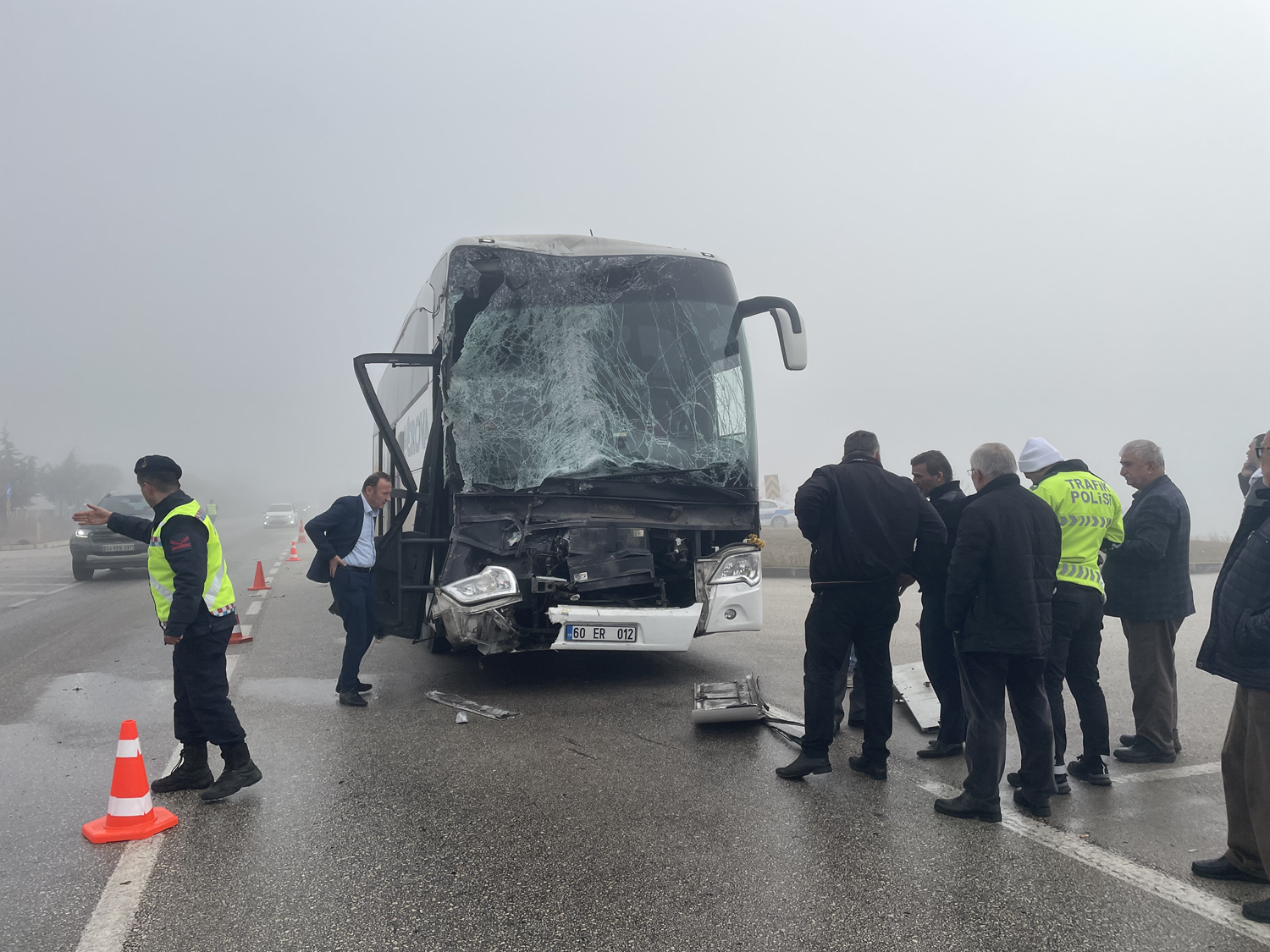 Amasya'da sisin yol açtığı trafik kazalarında 5 kişi yaralandı