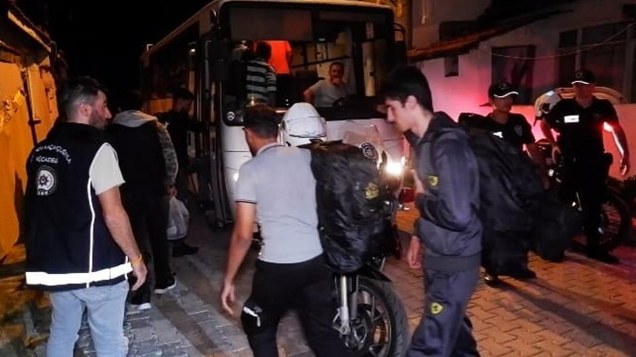 Edirne'de jandarma denetimlerinde 261 düzensiz göçmen yakalandı