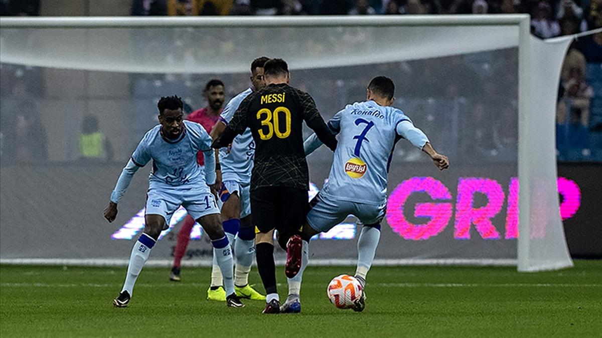 Messi ile Ronaldo, şubat ayında bir kez daha karşı karşıya gelecek