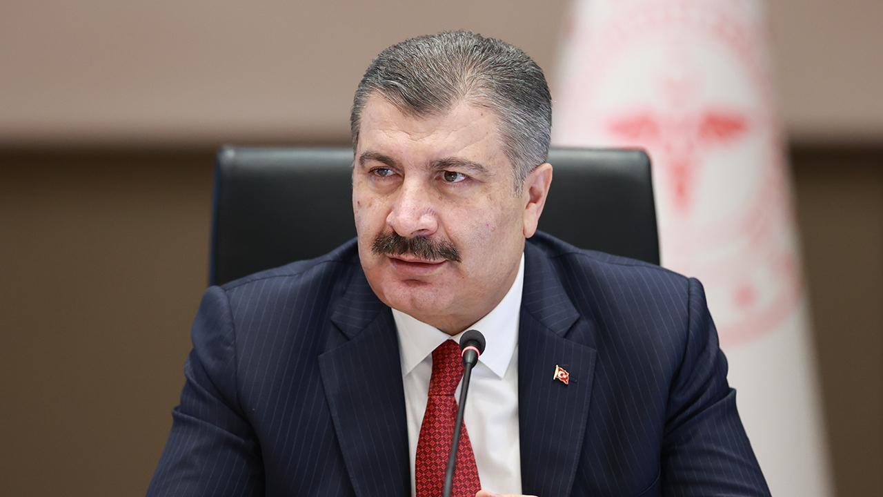 Sağlık Bakanı Koca, 68 Gazzeli hastanın Türkiye'ye getirileceğini açıkladı