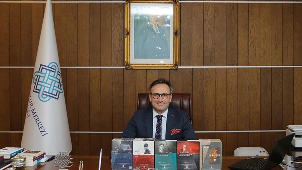 Atatürk ve Fatih Sultan Mehmet'in hayatı, 11 dilde gençlerle buluşacak