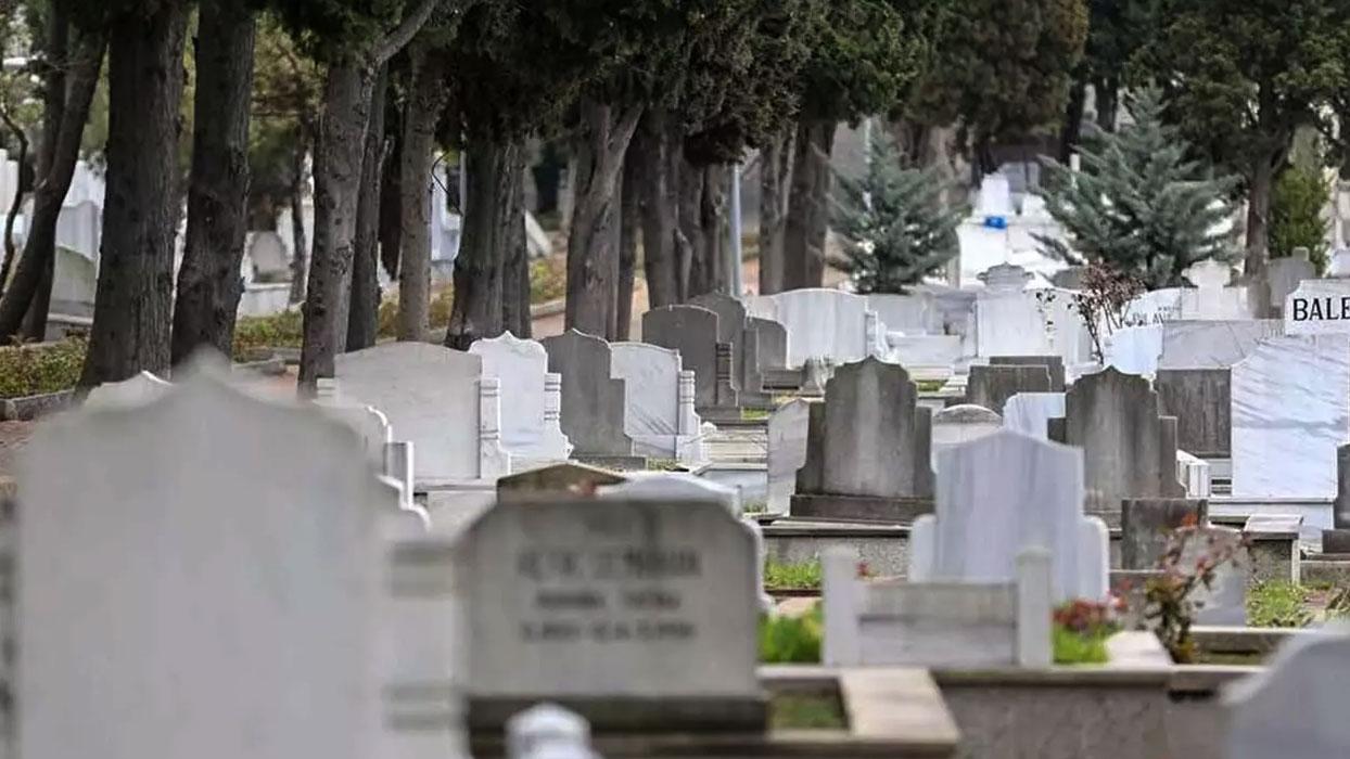 İstanbul'da mezarlık hizmetlerine zam yapıldı