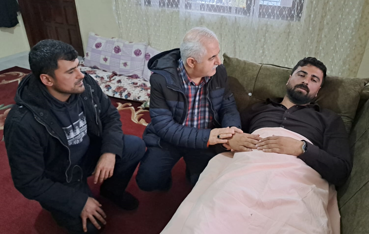 Van'da darbedilen veteriner sağlık teknikeri Akıncı, yaşadığı anları anlattı