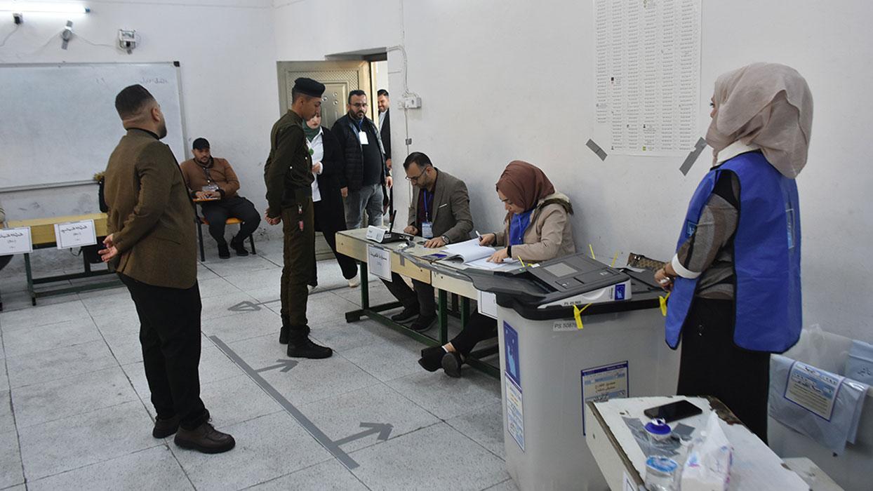 Kerkük'te halk 18 yıl sonra yerel seçimler için sandık başında