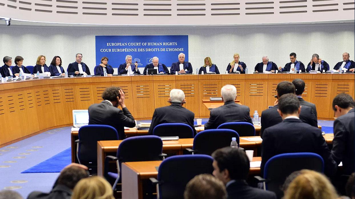 Haddini aşan AİHM FETÖ'cü hainlerin avukatlığına soyundu
