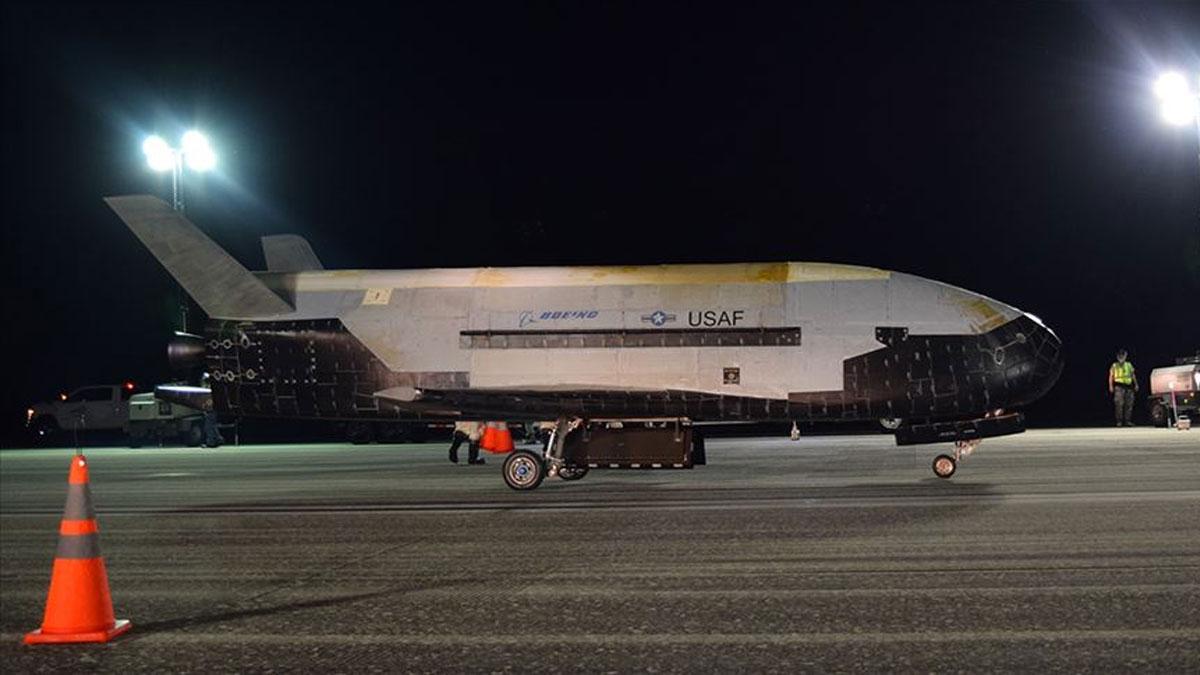 ABD, X-37B uçağını uzaya yolladı