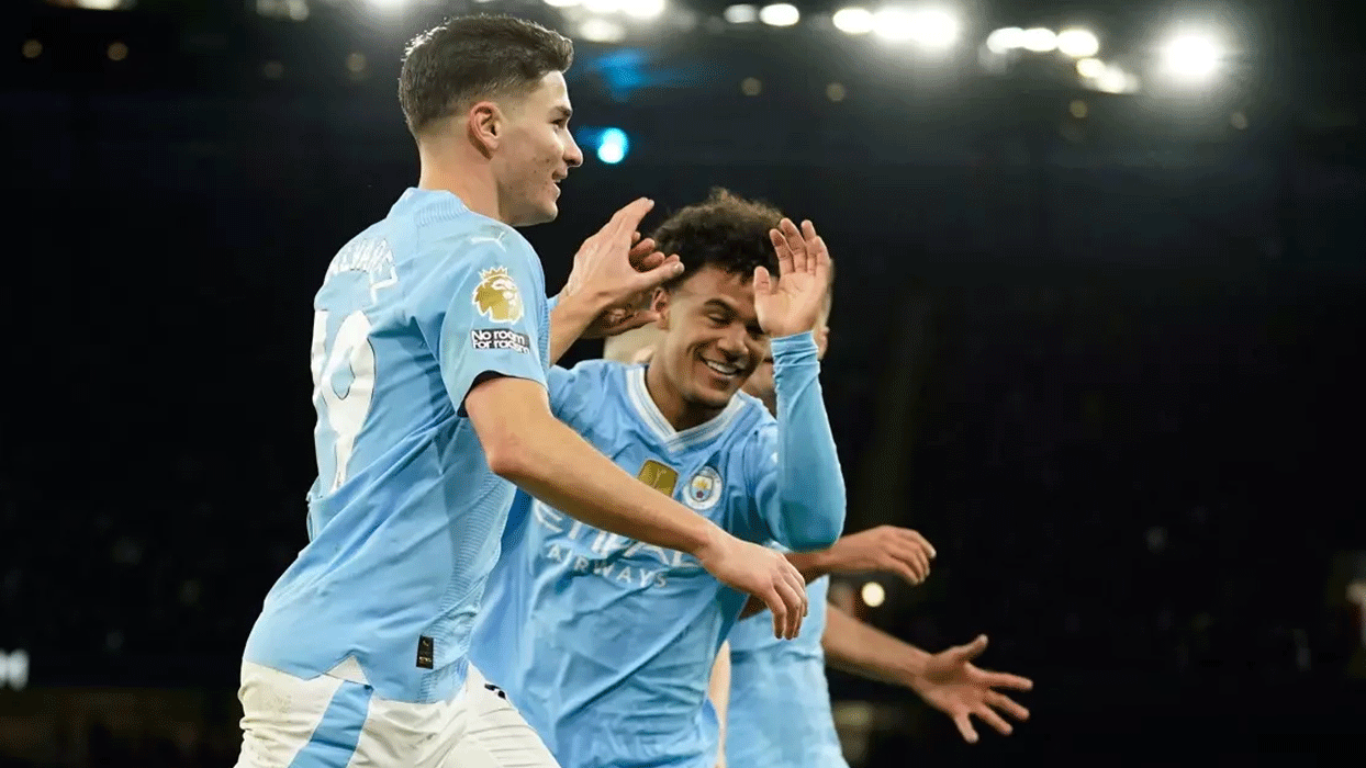 Premier Lig'de Manchester City ve Aston Villa, haftayı kayıpsız geçti