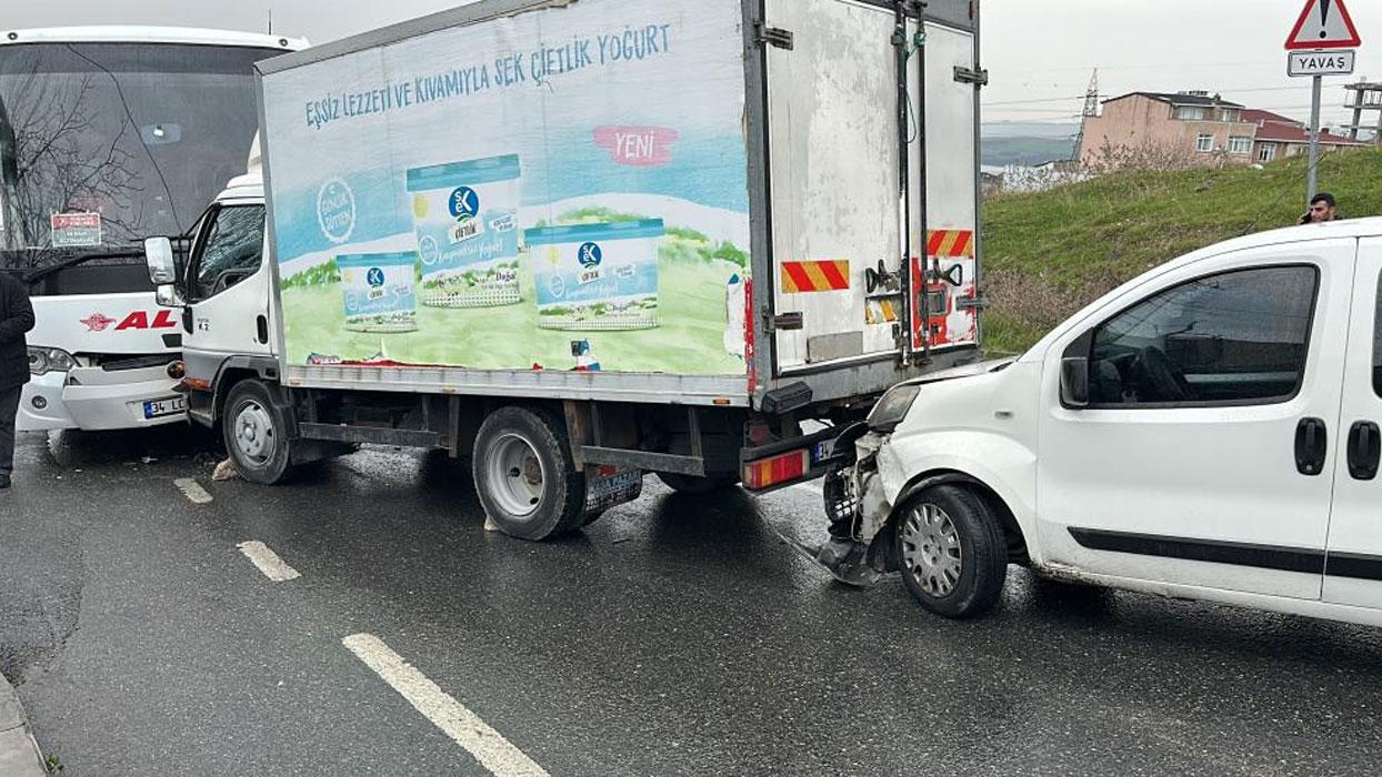 Başakşehir'de zincirleme kaza: 1 yaralı