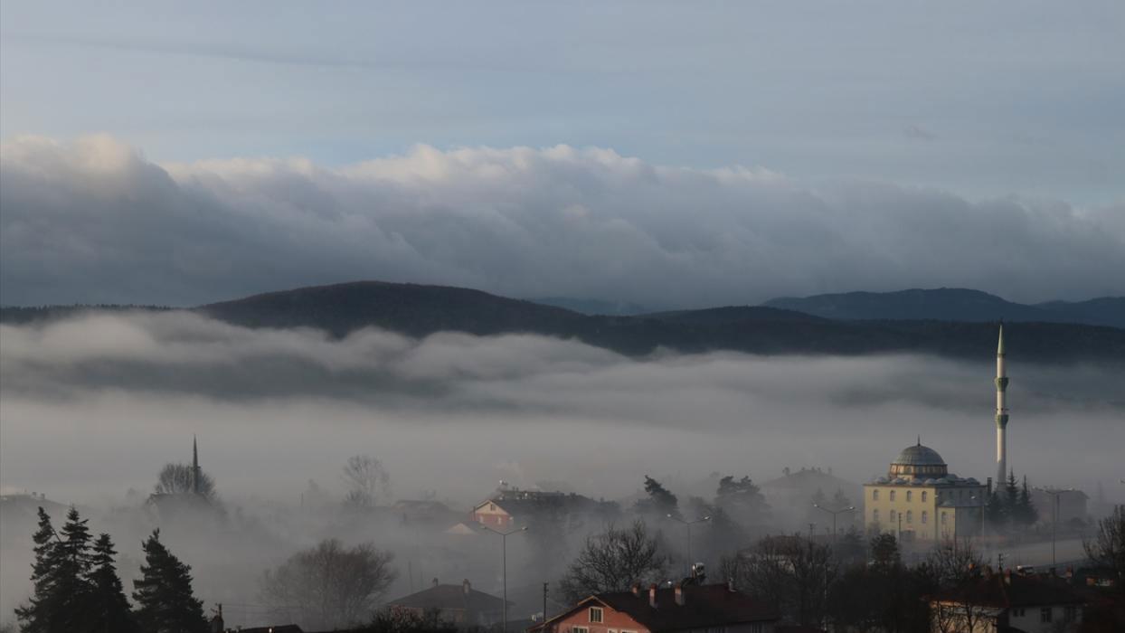 Bolu, Kocaeli ve Düzce'de sis etkili oldu