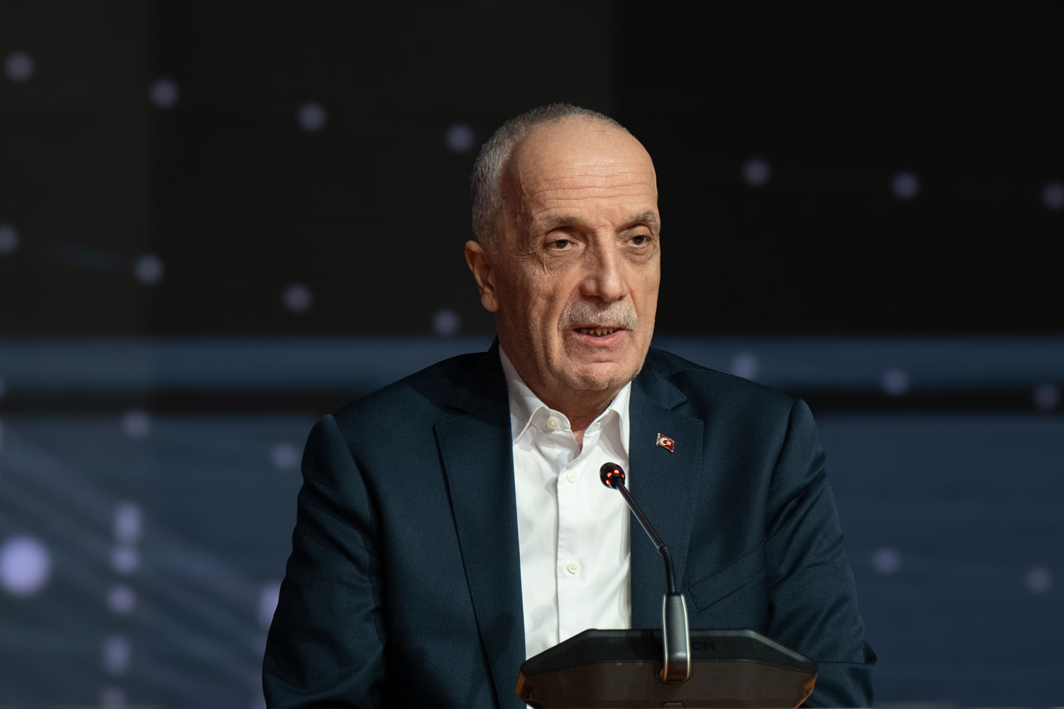 TÜRK-İŞ Genel Başkanı Ergün Atalay: Çöp işçileri arasındaki maaş farkı 10 bin TL'yi buldu!