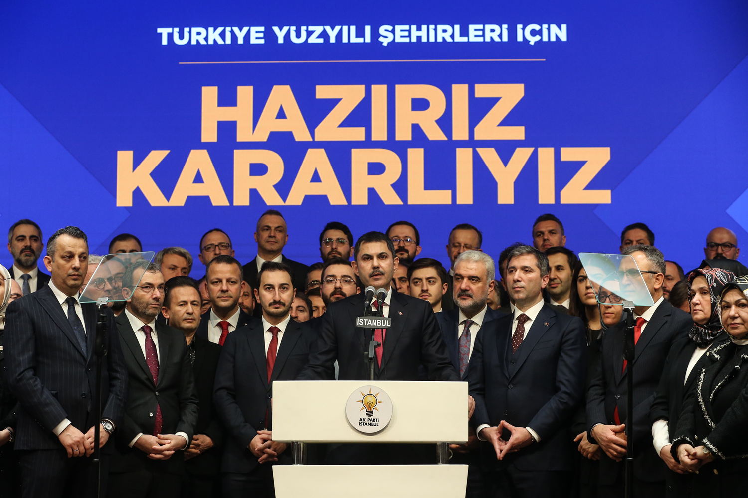 AK Parti'nin 'Yeniden İstanbul' şarkısı büyük beğeni topladı