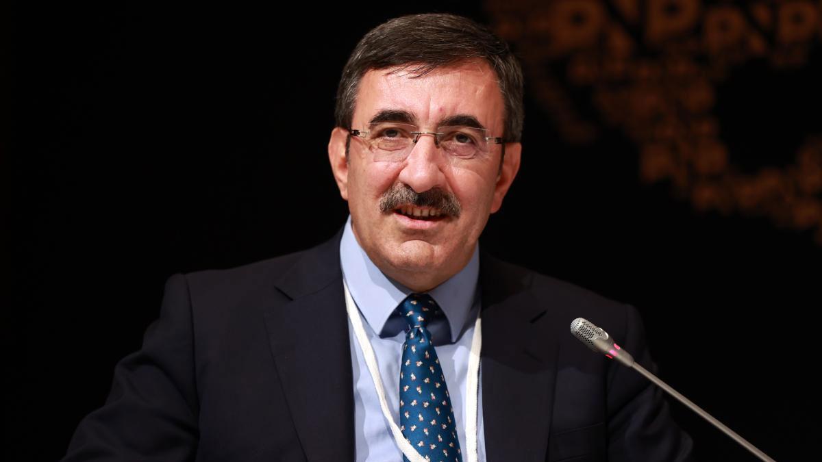 Cumhurbaşkanı Yardımcısı Yılmaz: "Rutin işler yapan, bunun dışına çıkmayan valilik anlayışı artık kabul edilebilir değil"