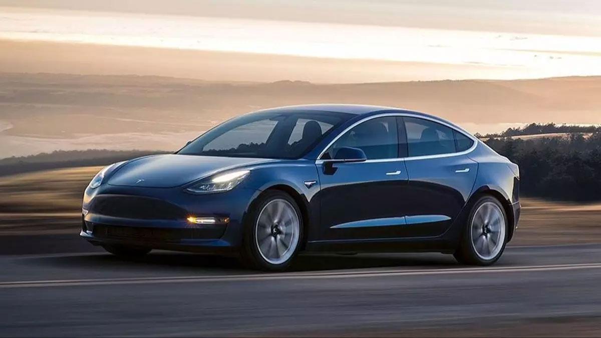 Tesla, Almanya'daki fabrikasında üretimi iki hafta süreyle durdurdu