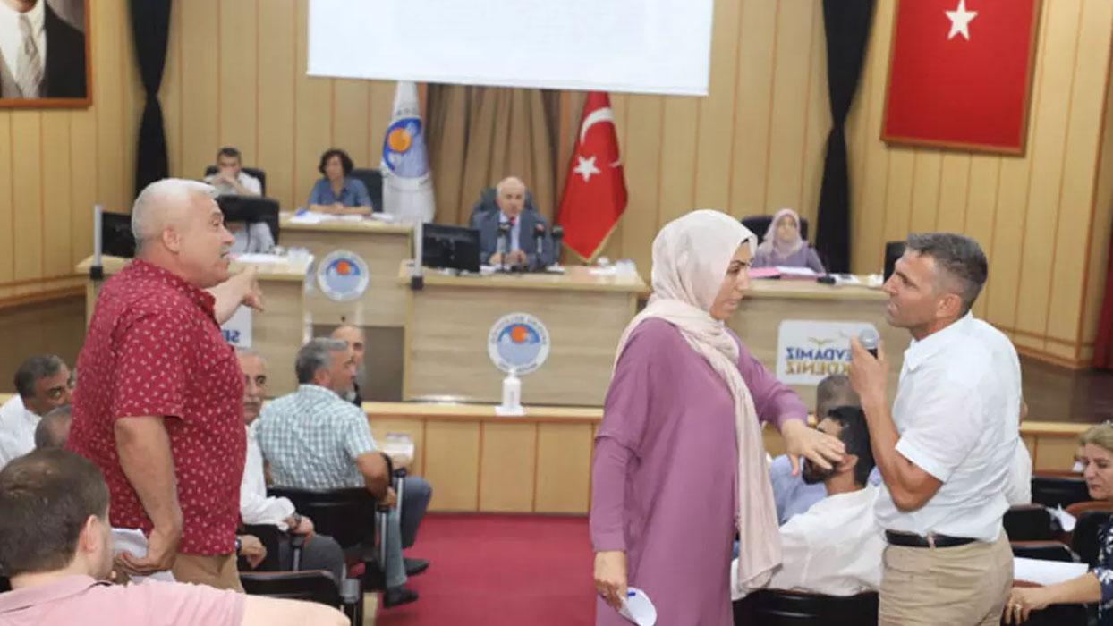 CHP'nin aday çıkartmayacağı ilçede DEM Parti'den skandal isim!
