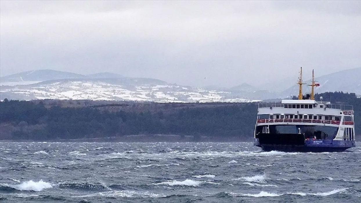 Gökçeada ve Bozcaada feribot hatlarında fırtına nedeniyle yarın sefer yapılamayacak