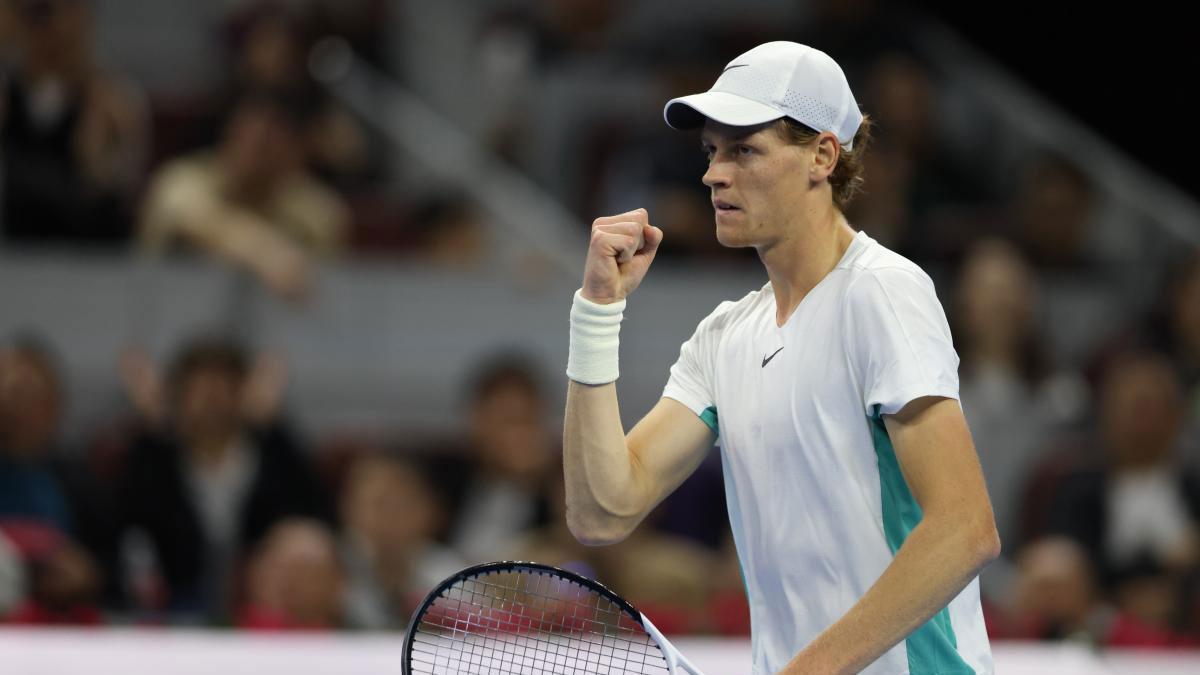 Avustralya Açık'ta Novak Djokovic'i eleyen Jannik Sinner finale çıktı