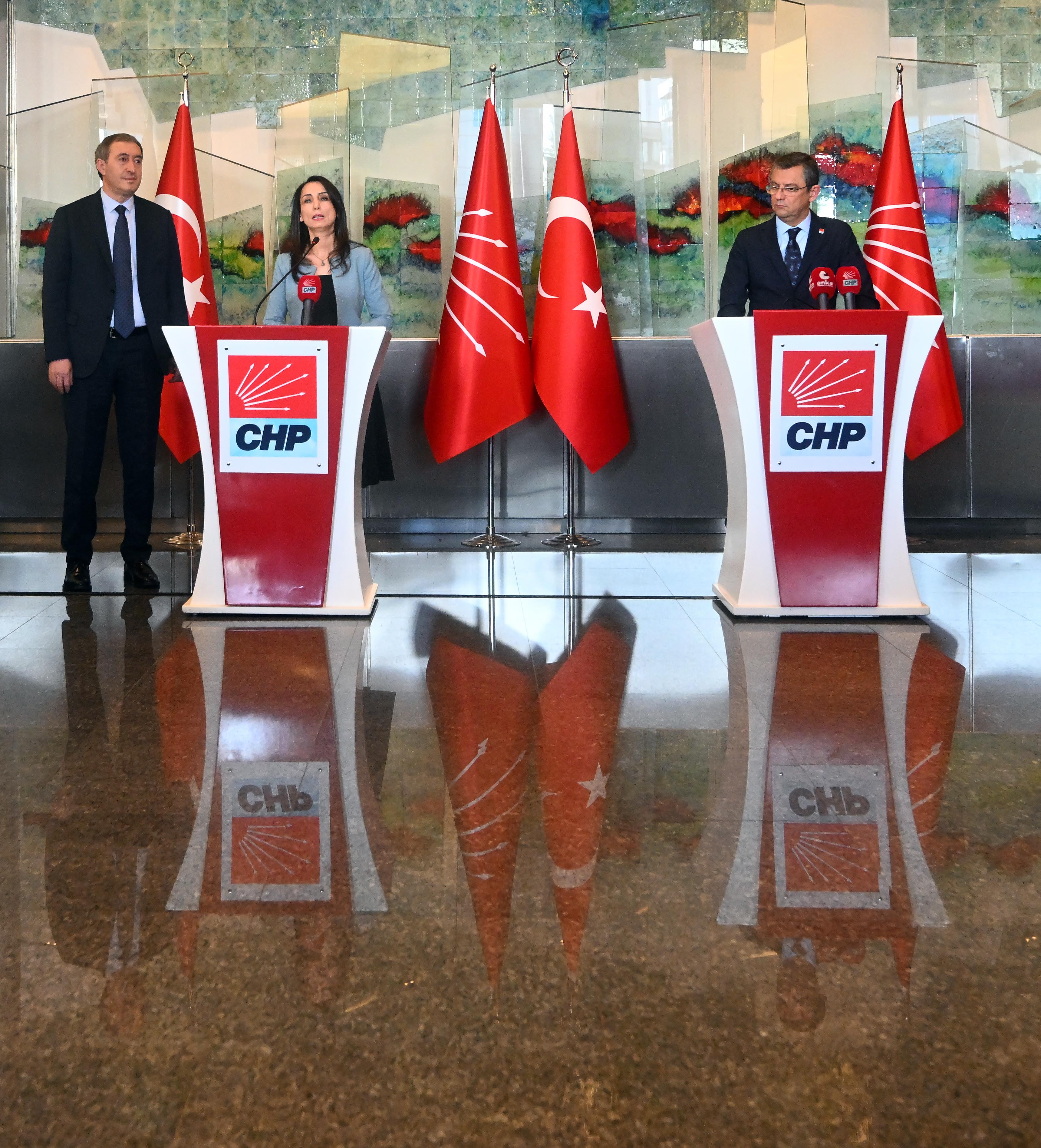 CHP'nin İstanbul listesinde dikkat çeken detay! DEM Parti ile pazarlık deşifre oldu