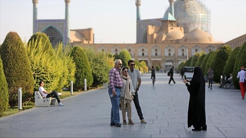 İran 28 ölkədən olan turistlərdən viza tələb etməyəcək